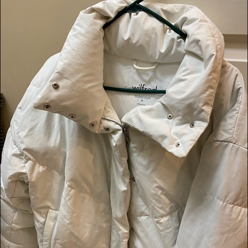 Aritzia Wilfred White Cloud Puff Jacket